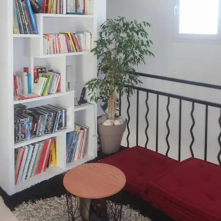 Three-bedroom Holiday In Servian