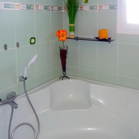Three-bedroom Holiday In Ferienhaus *